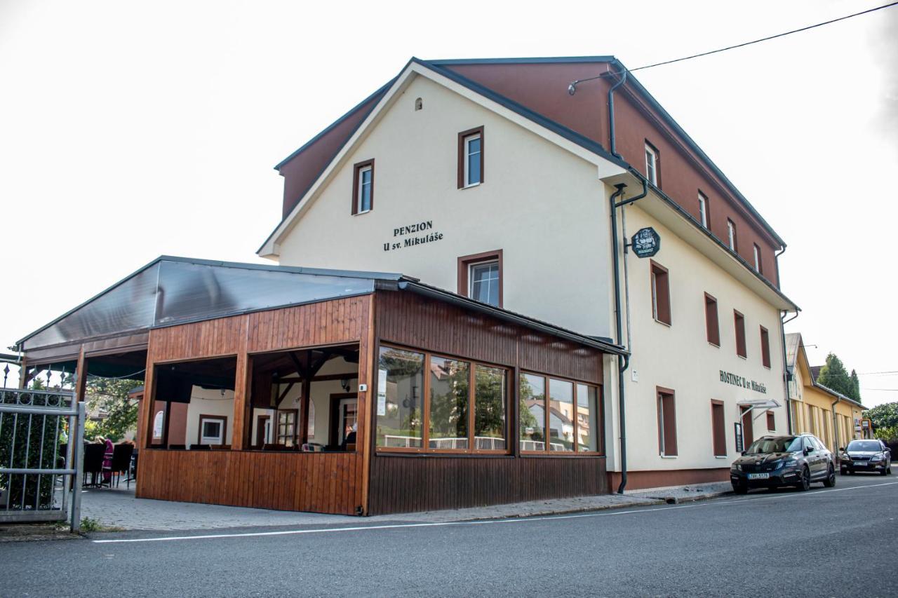 Hostinec A Penzion U Sv. Mikulase Hat Екстер'єр фото